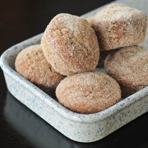 sugared chai banana muffins